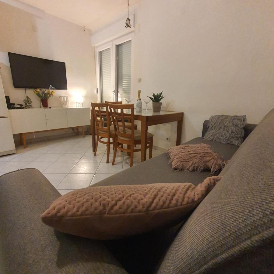 Apartman Monika Near The Beach Σπλιτ Εξωτερικό φωτογραφία